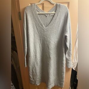 Sweater dress. Gray.